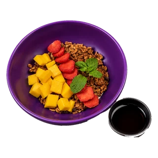 Granola with Fresh Fruits